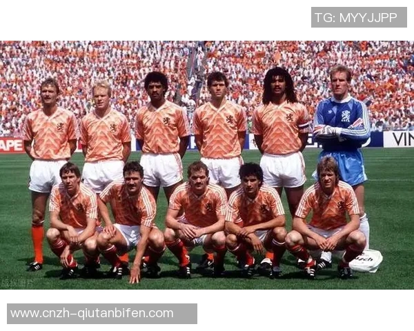 荷兰足球运动员的辉煌历程与对世界足球的影响分析